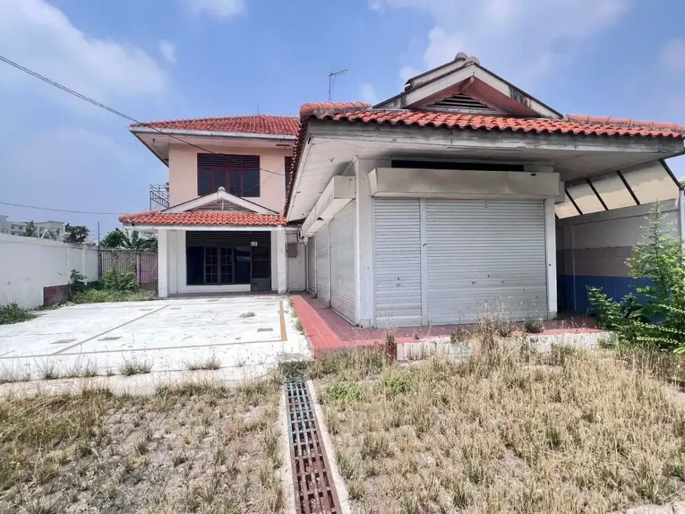 Rumah Bisa Untuk Usaha, Gudang, atau lainnya. Pinggir Jalan Utama