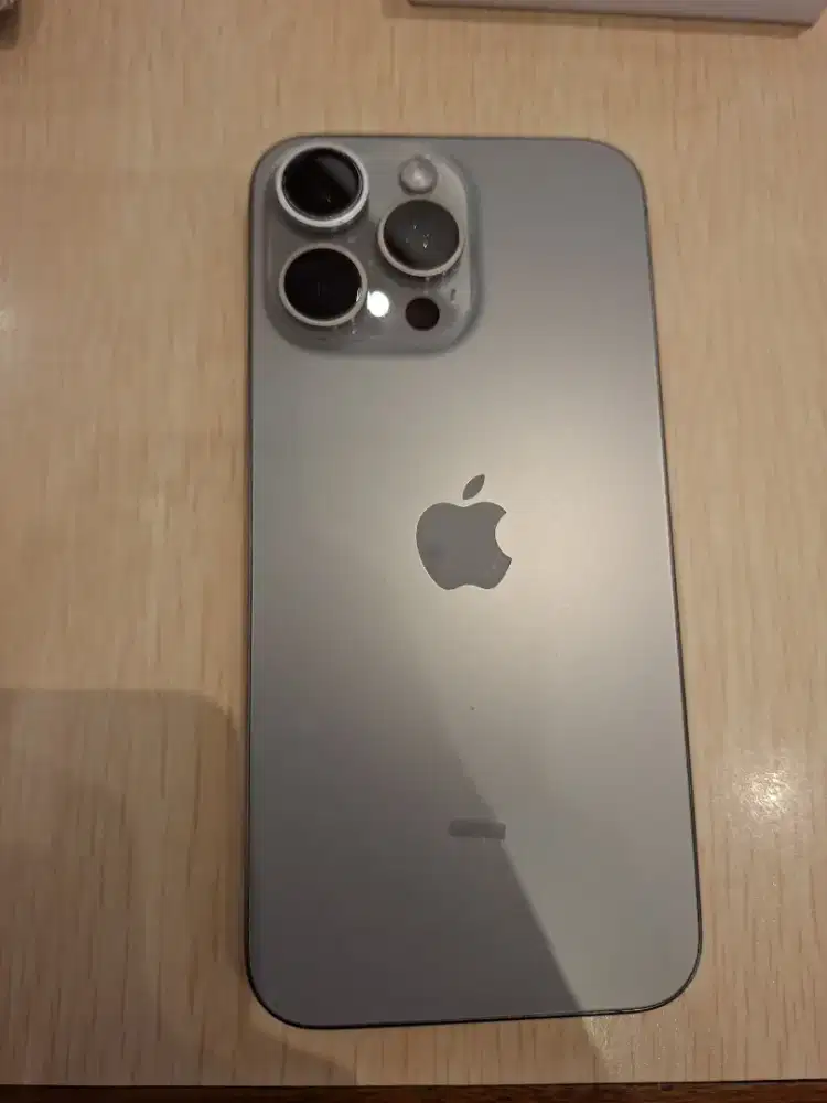 iPhone 15 Pro Max 256GB Grey – Kondisi Normal – 13 Juta Nego