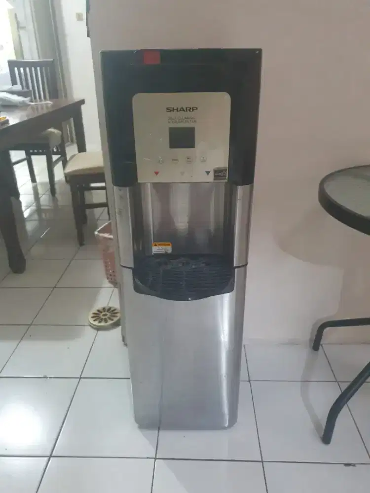 Di jual Dispenser Merk Sharp