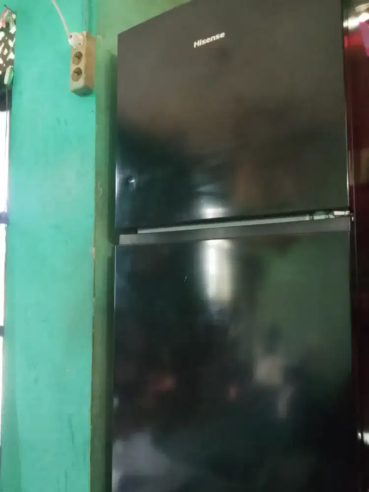 Kulkas 2 pintu hesense