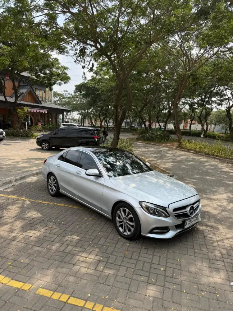 Mercedes Benz W205 C200 2014/2015 Superb Condition