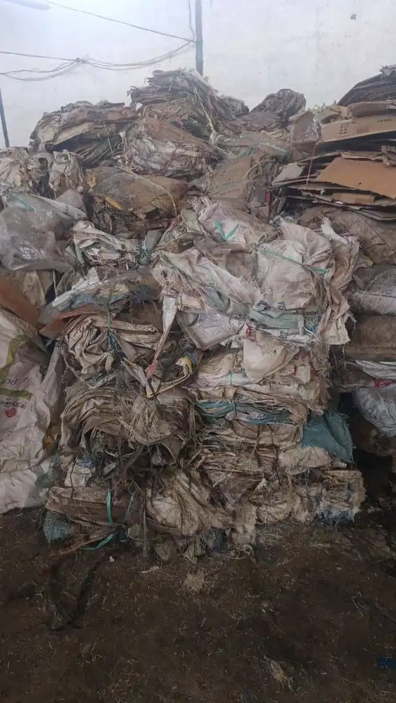 MENJUAL KARUNG BEKAS BONGKARAN DARI GUDANG