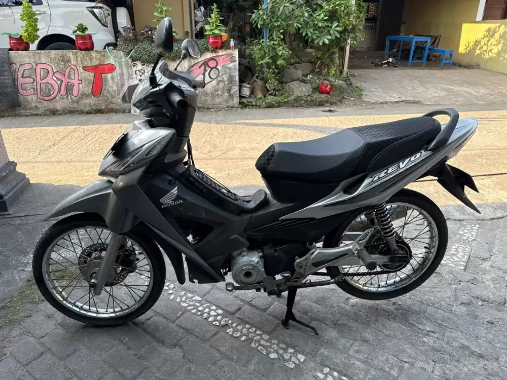 Revo THN 2007 plat AB sleman