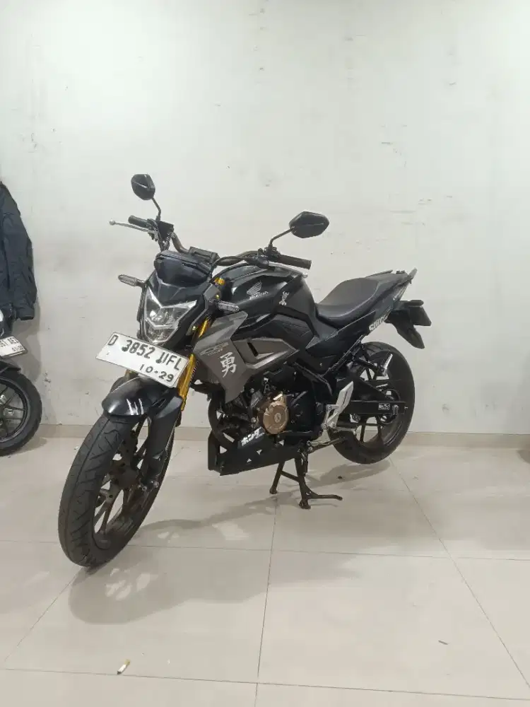 Honda CB150R New 2023 mulus