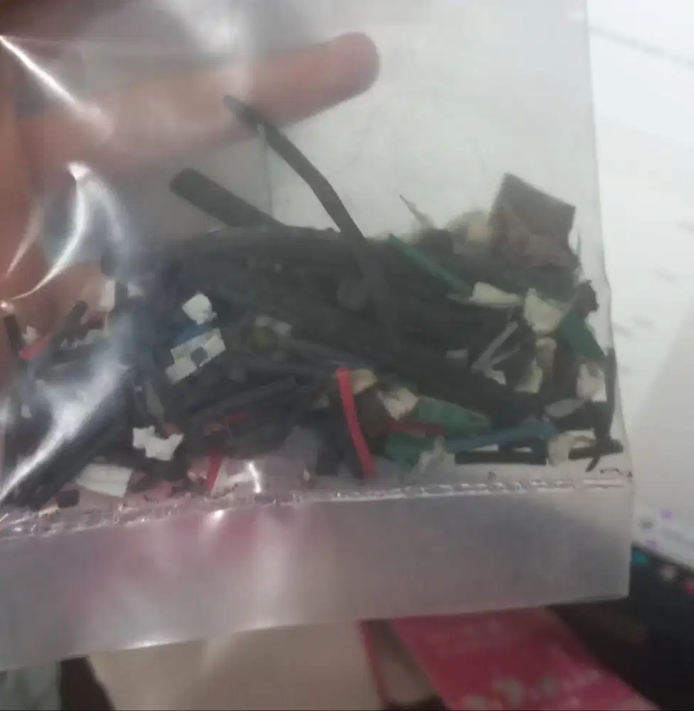MENJUAL KULIT KABEL