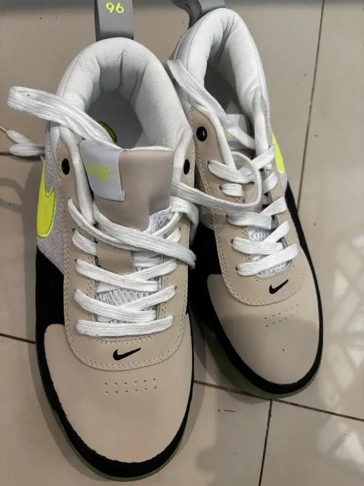 Sepatu Nike Chapter one