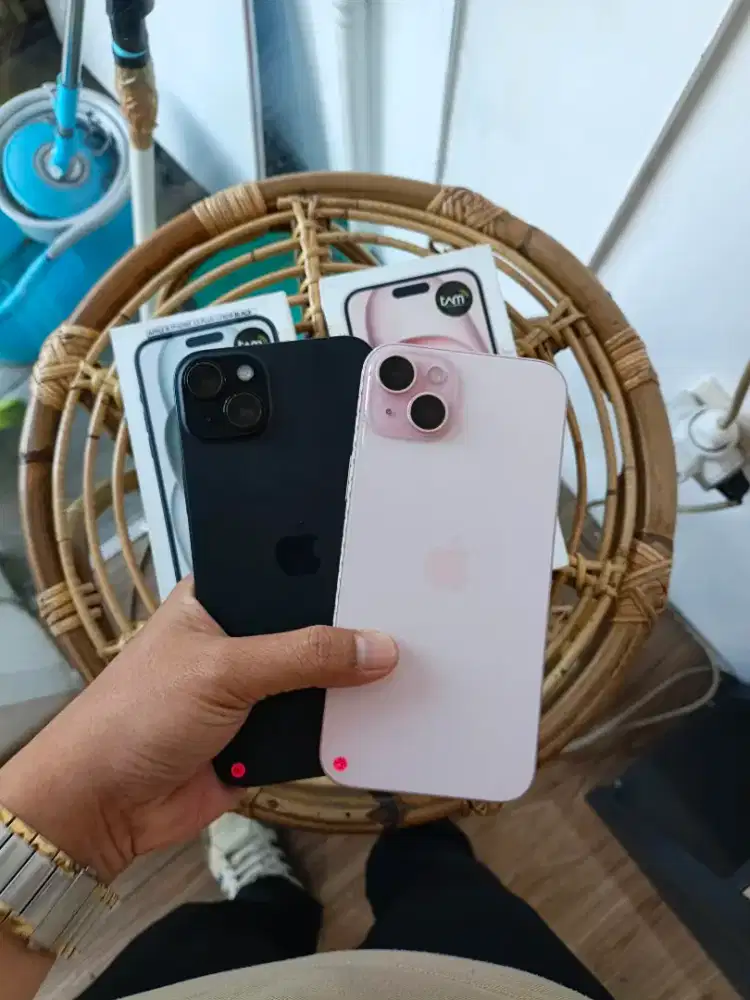 IPHONE 15PLUS 128 RESMI BLACK PINK