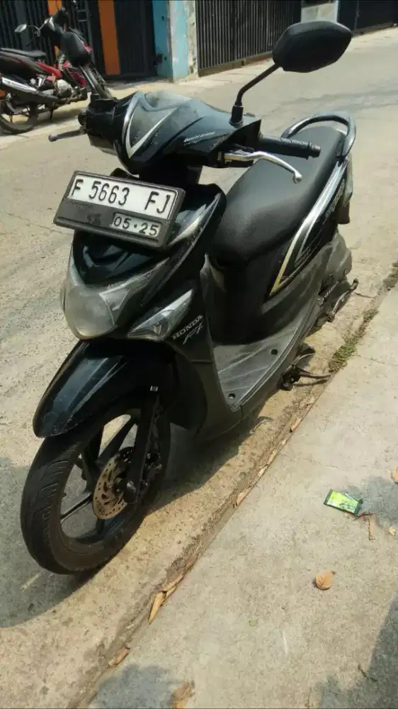 Honda Beat Pop Fi Esp Iss, Good Condition.