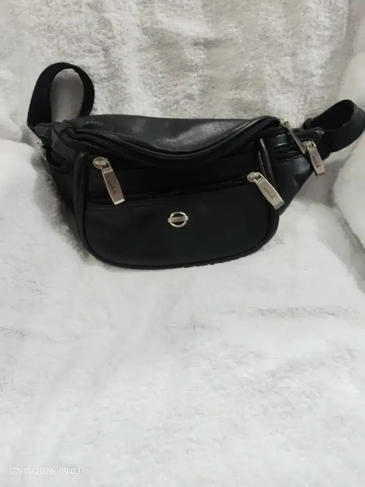 Tas pinggang Condotti