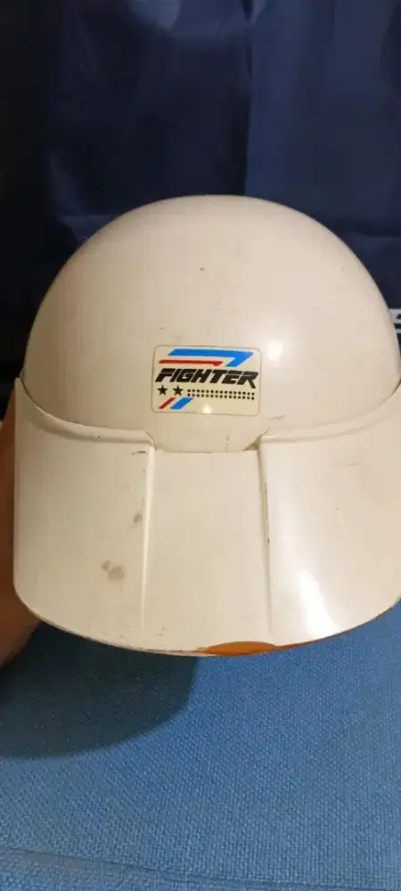 Helm jadul bagus