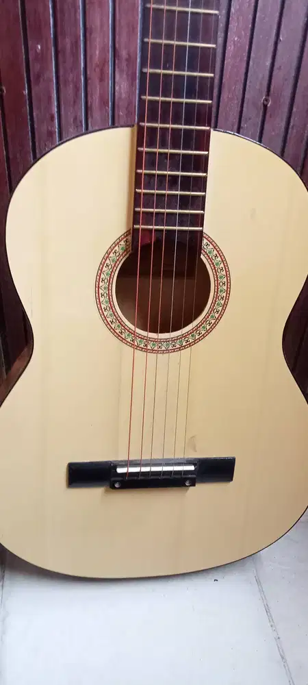 Gitar YAMAHA C315