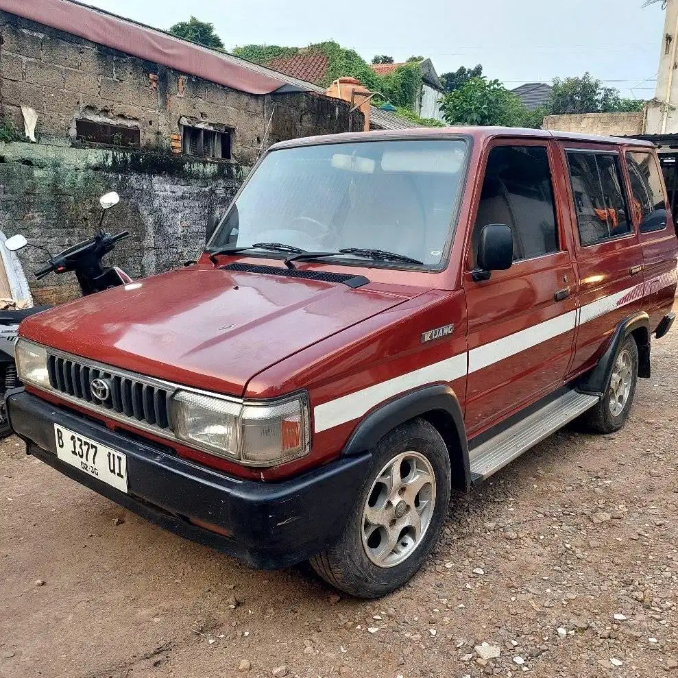 Kijang SGX 1.5 Manual Bensin