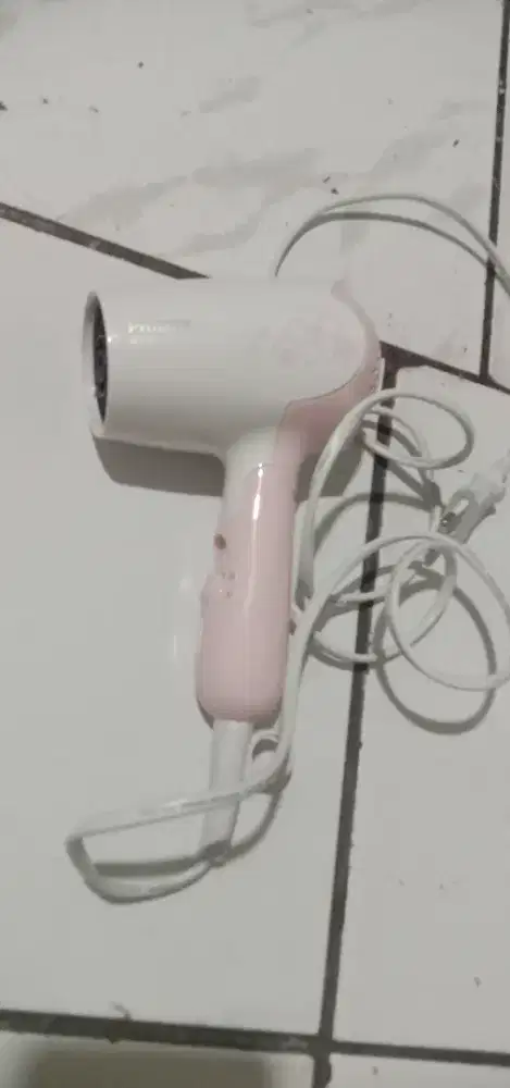 PHILIPS 400w hairdryer