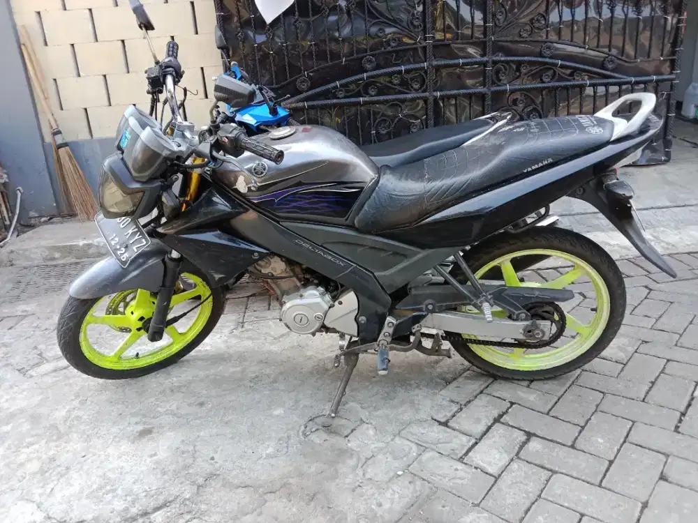 Jual motor Vixion 2010