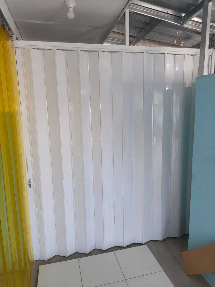 Pintu Lipat PVC untuk Rumah - Minimalis & Praktis