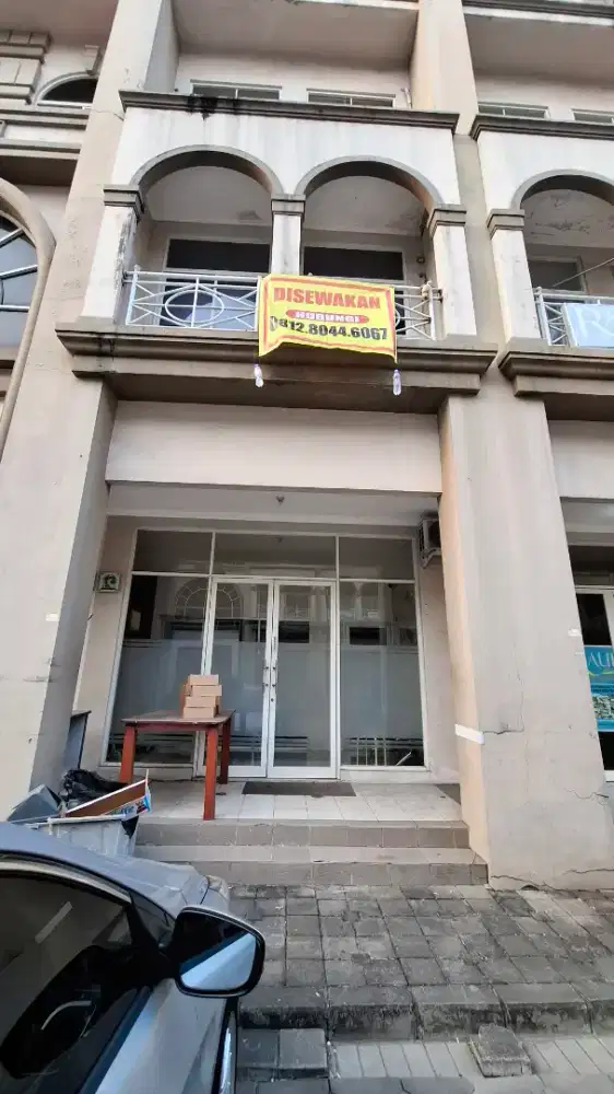 Disewakan Ruko 3 Ac dan peralatan kantor