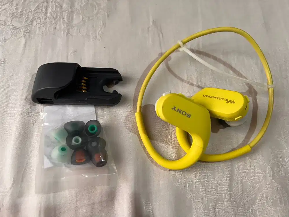 MP3 Sony Walkman Nw 413 4GB Walkman Waterproof limegreen komplit