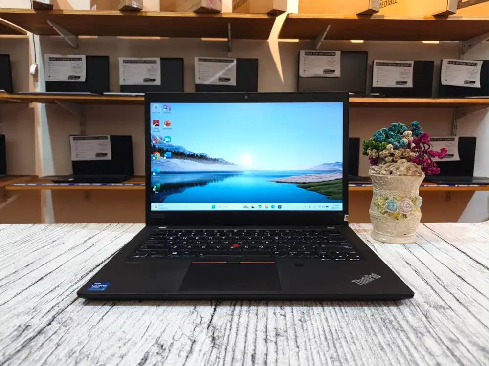 Laptop LENOVO THINKPAD T14 GEN 2 Intel Core i7-1185G7 Ram 16GB