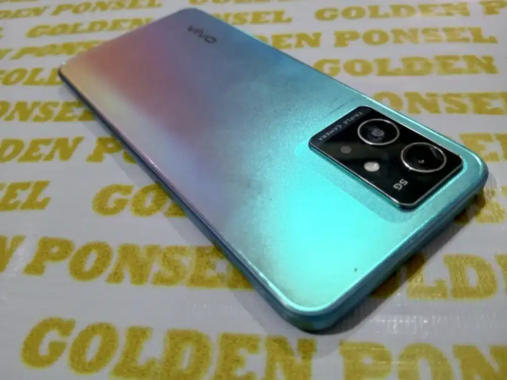Vivo T1 5G Perfect(Original)128Gb/Ram8(4+4Gb) Golden ponsel