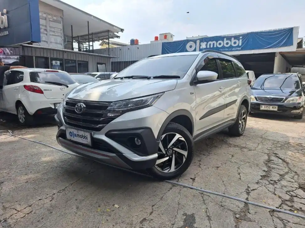 LOW DP Toyota Rush 1.5 S Bensin-AT 2021 SAS