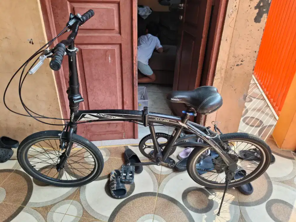 Sepeda lipat odessy