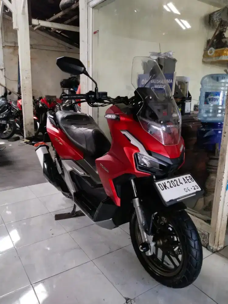 DP 1 JT / BUNGA MENURUN 2% / HONDA ADV 160 ABS TAHUN 2023