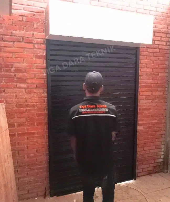 Rolling Door untuk Cafe, Kedai & Usaha