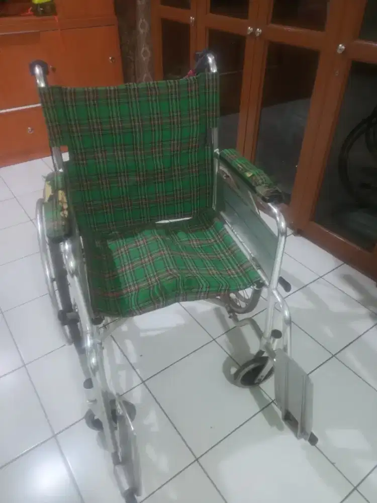 Kursi Alat Bantu Traveling
