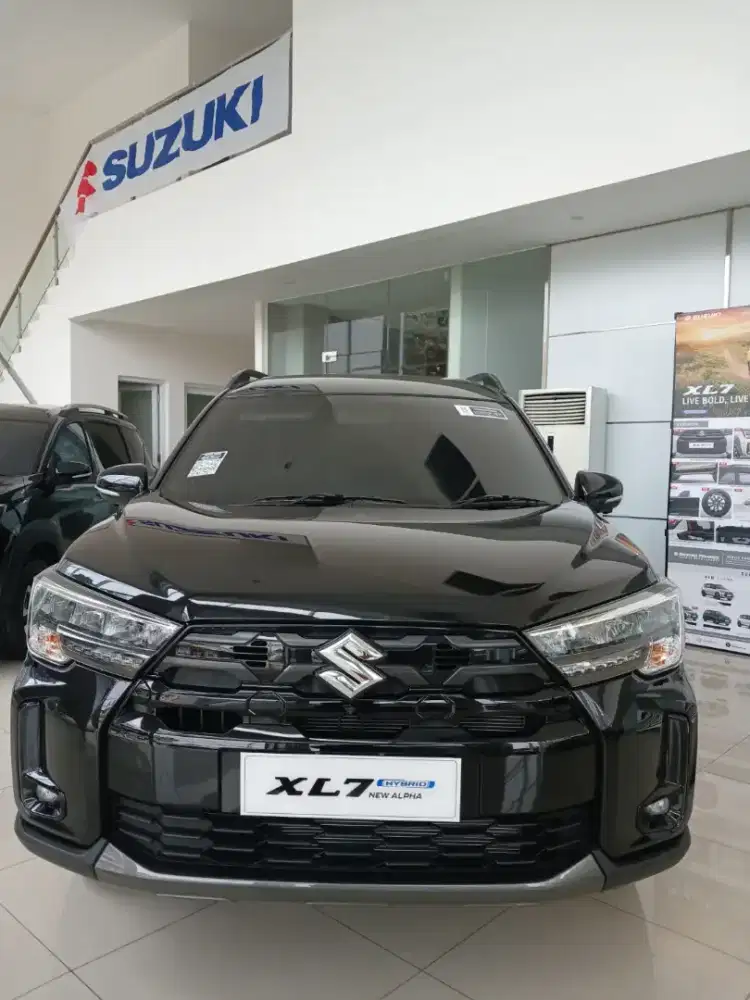Suzuki XL7 ALPHA AT HYBIRD