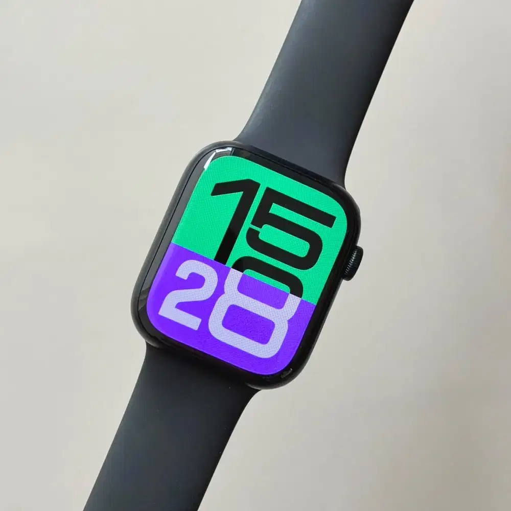 Apple watch series 8 45mm like new