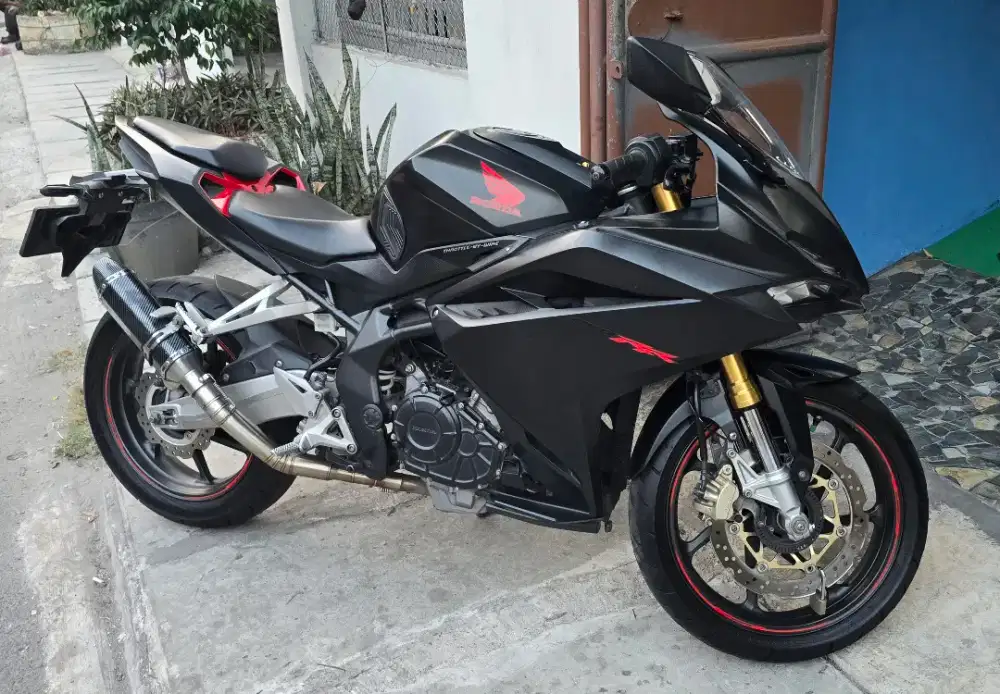 Honda CBR 250rr ABS 2017 Black Mate