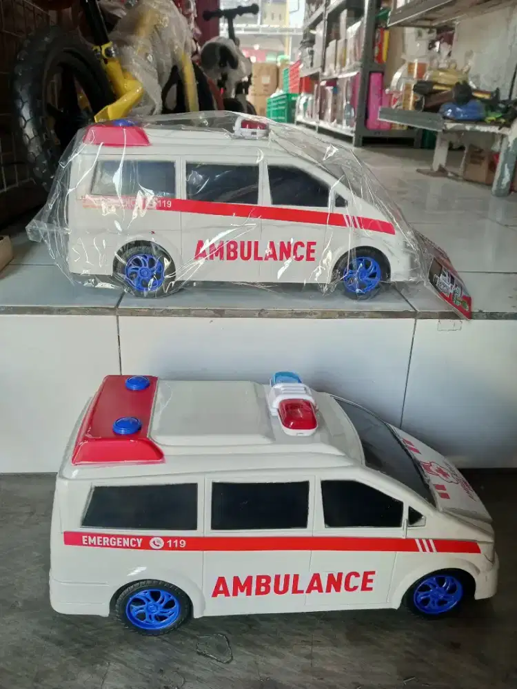 Mainan Anak Mobil ambulan