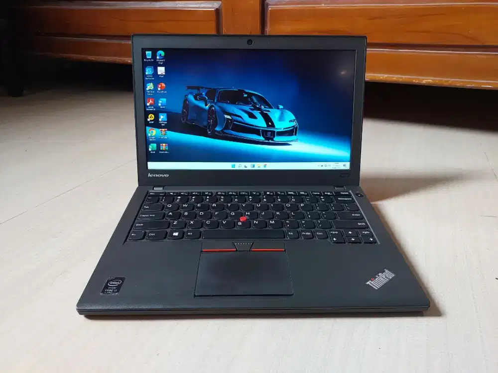 Lenovo Thinkpad core i7 gen5 Ram 8gb SSD 512Gb Battere double 13 Inch