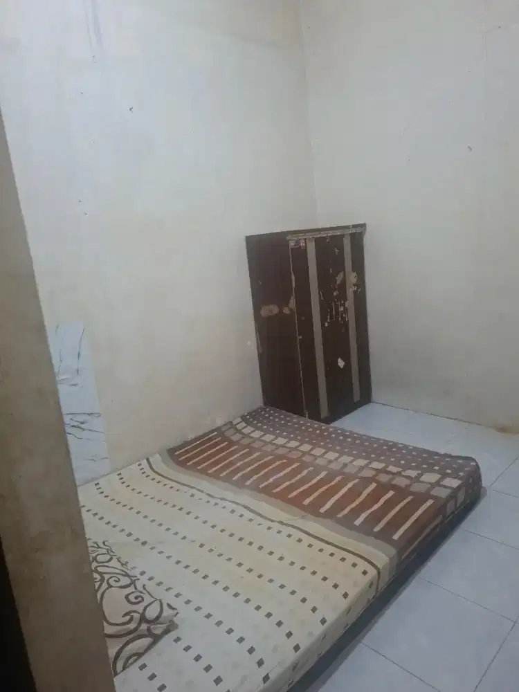 Terima kos kamar mandi dalam