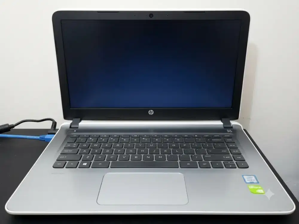 Laptop Server Mini - HP Pavilion 14 (Core i7 / RAM 12GB / SSD 500GB)