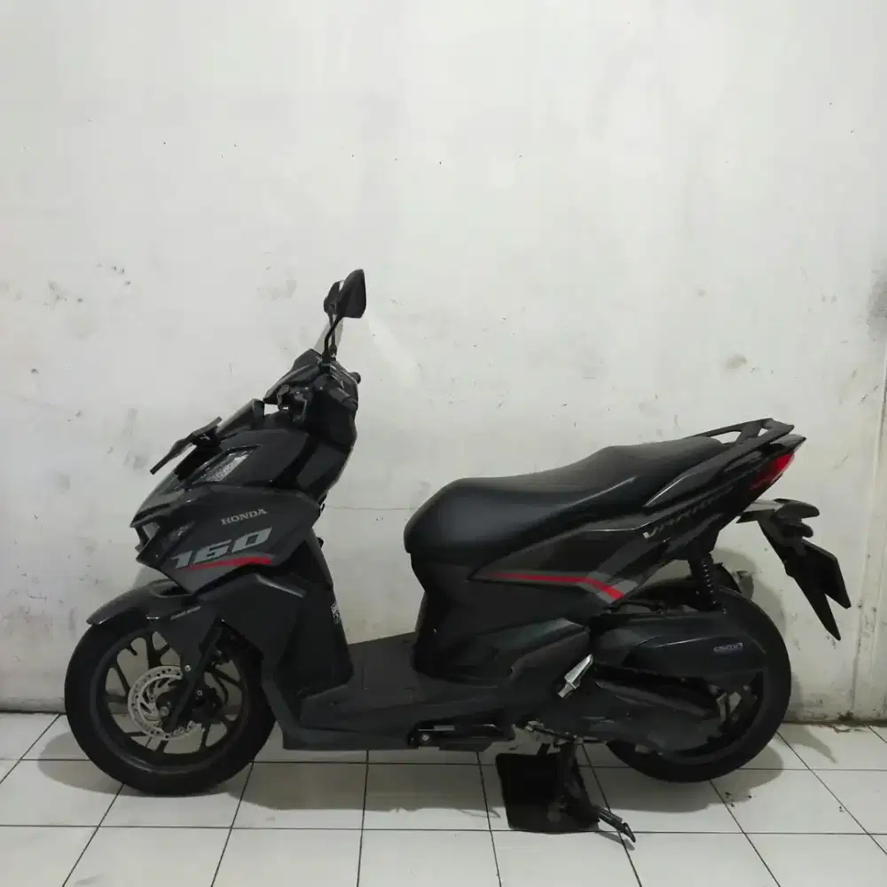 Honda Vario 160 Non ABS 2023 Orisinil Bagus lengkap