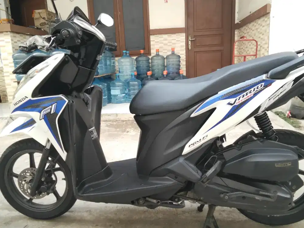 HONDA VARIO 125 KZR TAHUN 2014 PAJAK HIDUP