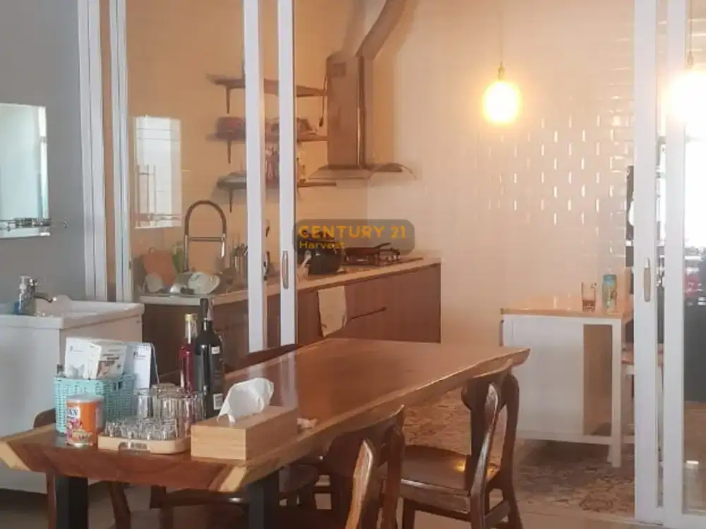 Rumah Bagus 2 Lantai Furnished Siap Huni Di Cluster Cosmo Estate Lippo Cikarang