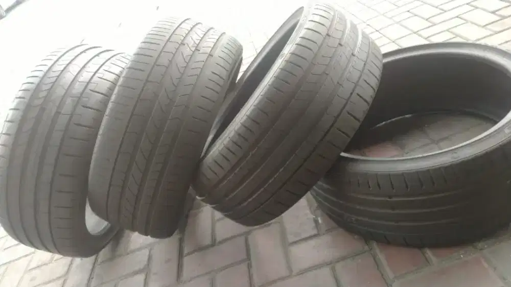 Ban Pirelli pzero 235/35R19