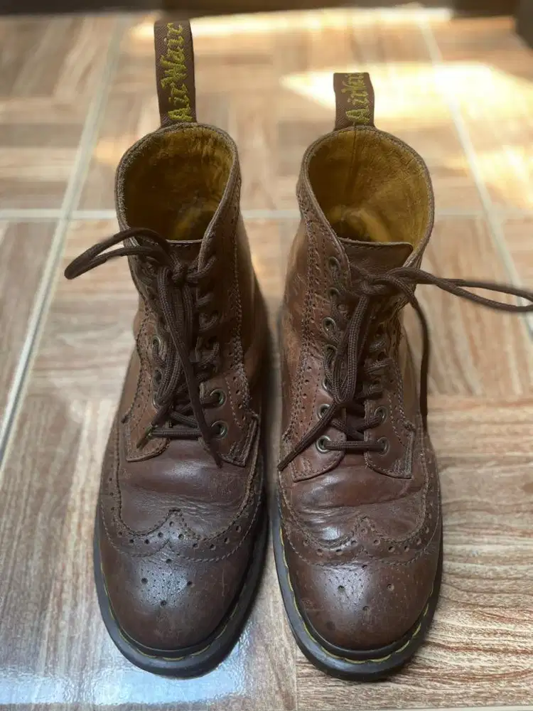 Dr martens wingtips brogue