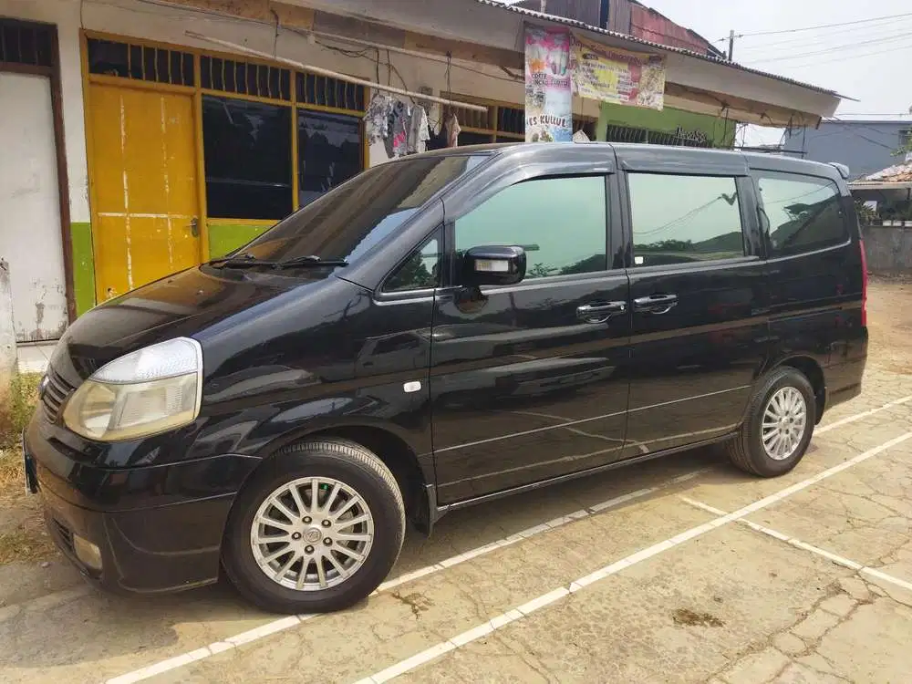 Nissan Serena 2009 Bensin