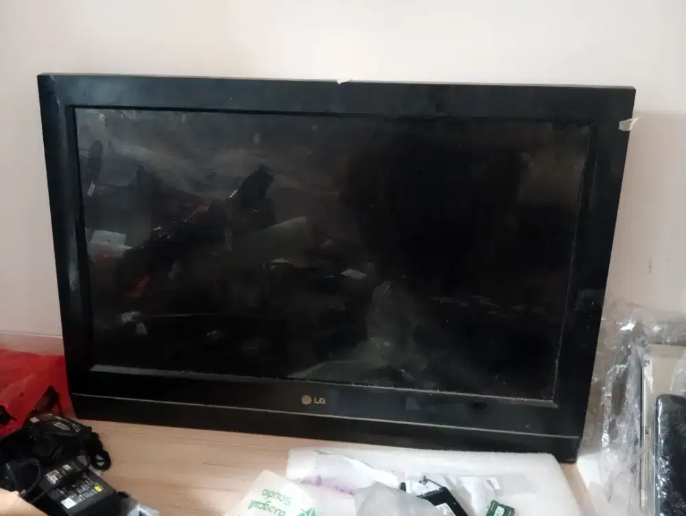 TV Merk LG skitar 21