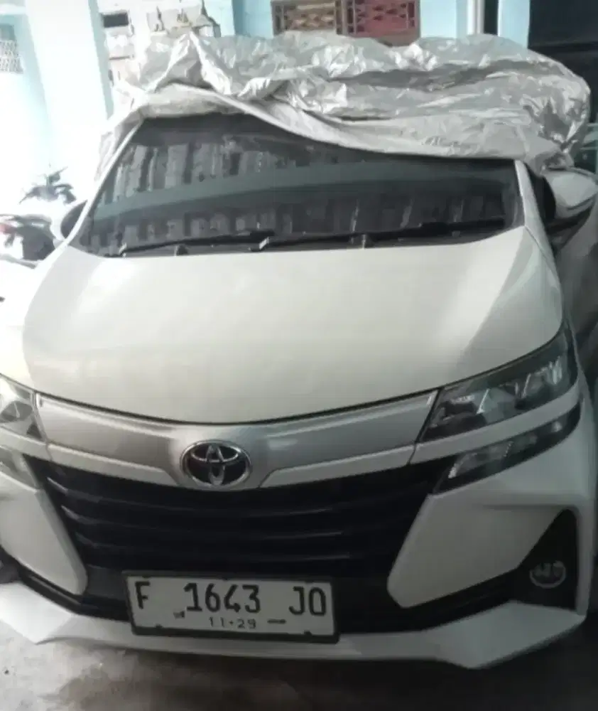 Avanza  Tangan Pertama
