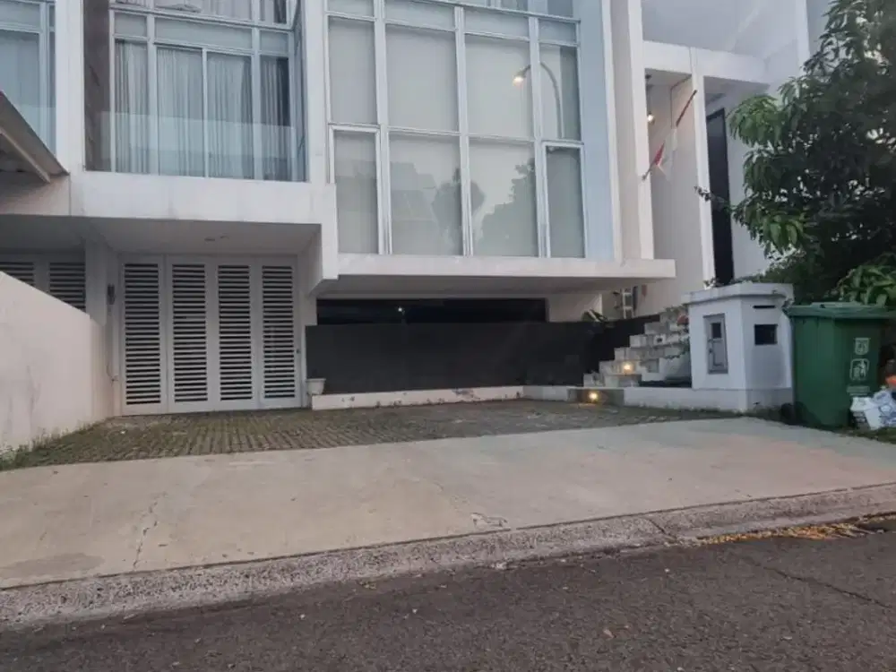 Rumah Mewah Full Renovasi dan Full Furnish di Asera One East