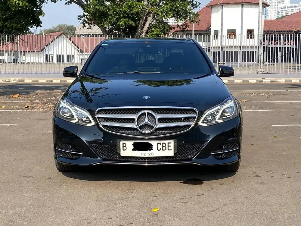 MERCY E250 AT 2015 HITAM