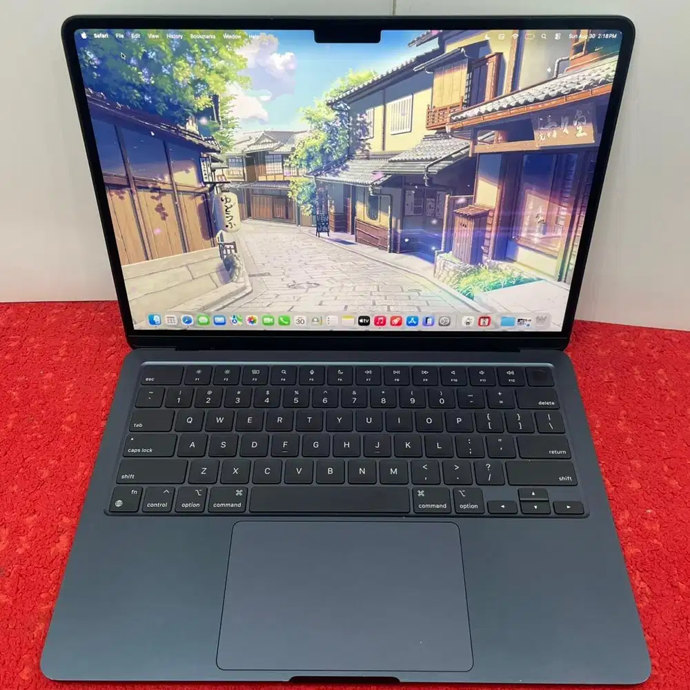 Macbook Air 13 inch, M2 2022 Midnight