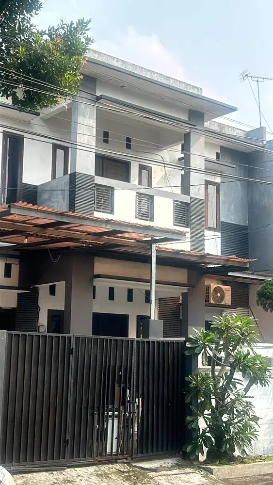 Dijual rumah Pondok bambu