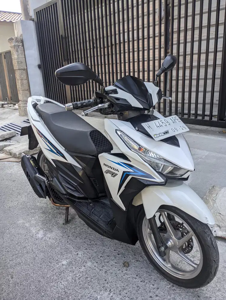 Vario 125cc 2018 PGM-FI Putih Biru Original