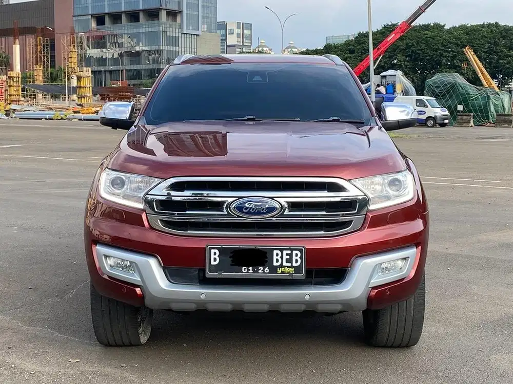 FORD EVEREST TITANIUM 2.2L AT 2015 MERAH