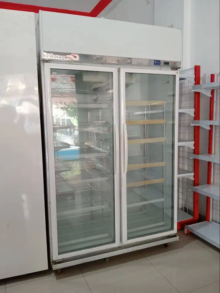 Showcase 2 pintu bekas merk Fietser 1000L ORI garansi